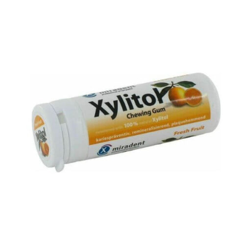 Miradent Xylitol Chewing Gum Fresh Fruit is a sugar-free chewing gum that contains xylitol, a natural sweetener that can help prevent tooth decay, with a package of 30 pieces in a refreshing fruit flavor.